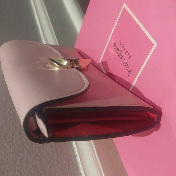 💫❣️MARK DOWN-Kate Spade Wallet💫❣️ - Picture 3 of 10